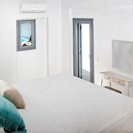 Del Sol Santorini *