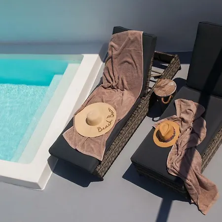 Del Sol Santorini Villa Mesaria